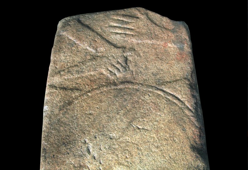 Viseu revela descoberta de lápide de guerreiro com 2 mil anos