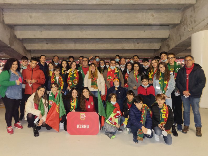 “Portugal numa Bancada” levou 40 alunos e professores do concelho ao jogo Portugal – Sérvia